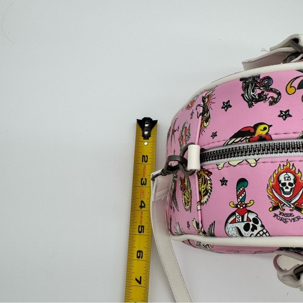 Ed Hardy Tattoo Women’s Skull & Roses Print Pink WeekenderCrossbodyShoulder Bag - Picture 11 of 13